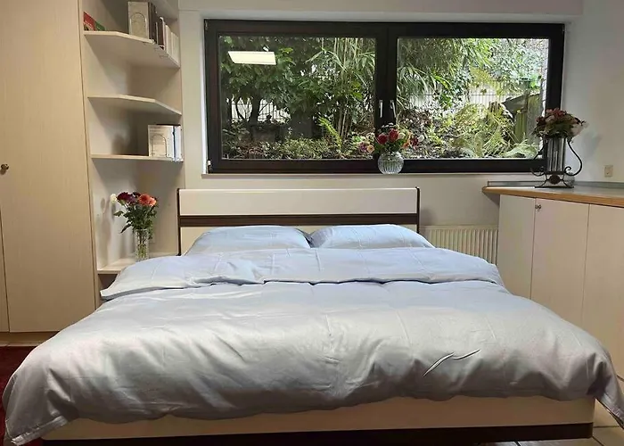 Schoene Ruhige デュッセルドルフ